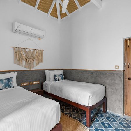 Azora By Ayatana, Goa Hotell Morjim Exteriör bild