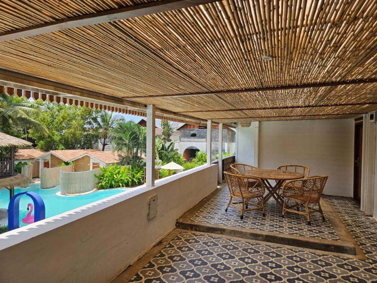 Azora By Ayatana, Goa Hotell Morjim Exteriör bild