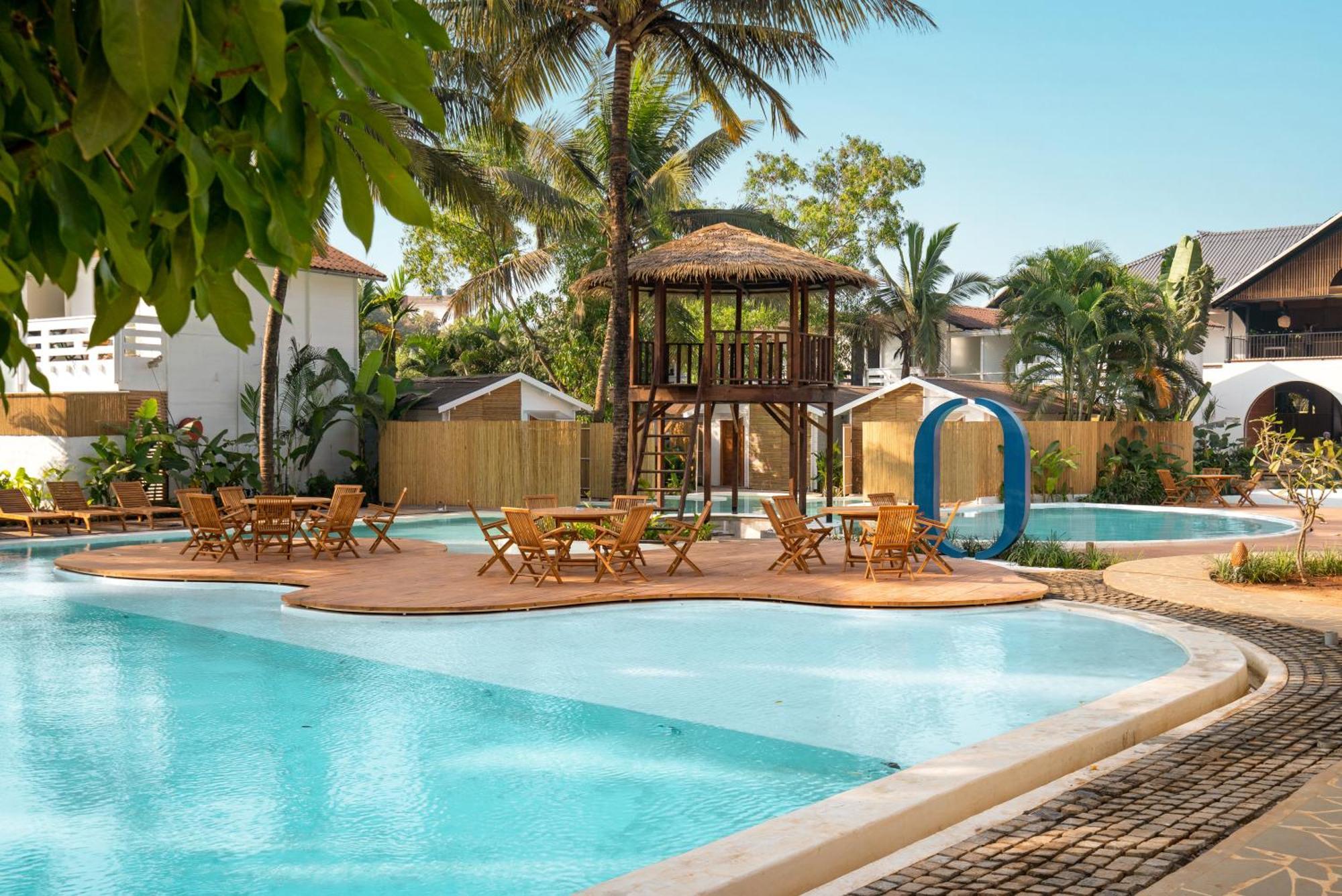 Azora By Ayatana, Goa Hotell Morjim Exteriör bild