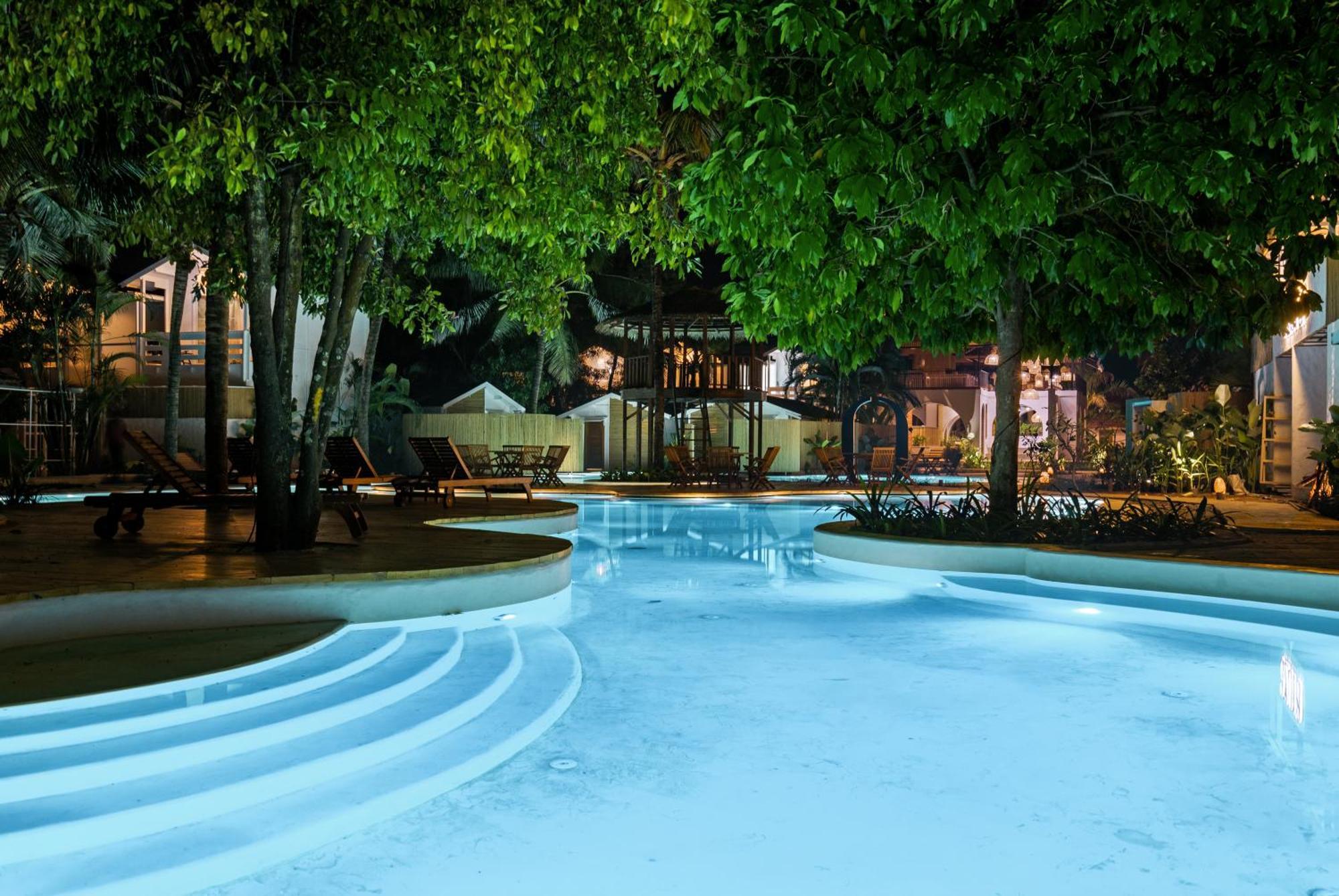 Azora By Ayatana, Goa Hotell Morjim Exteriör bild